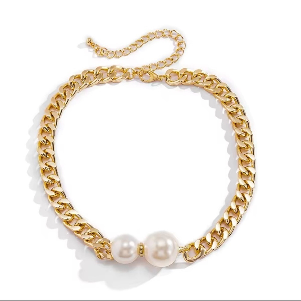 Ginevra Pearl Gold Chain Statement Necklace - Picture 6 of 11